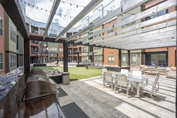 Courtyard vista at the heights apartments near eastwood towne center